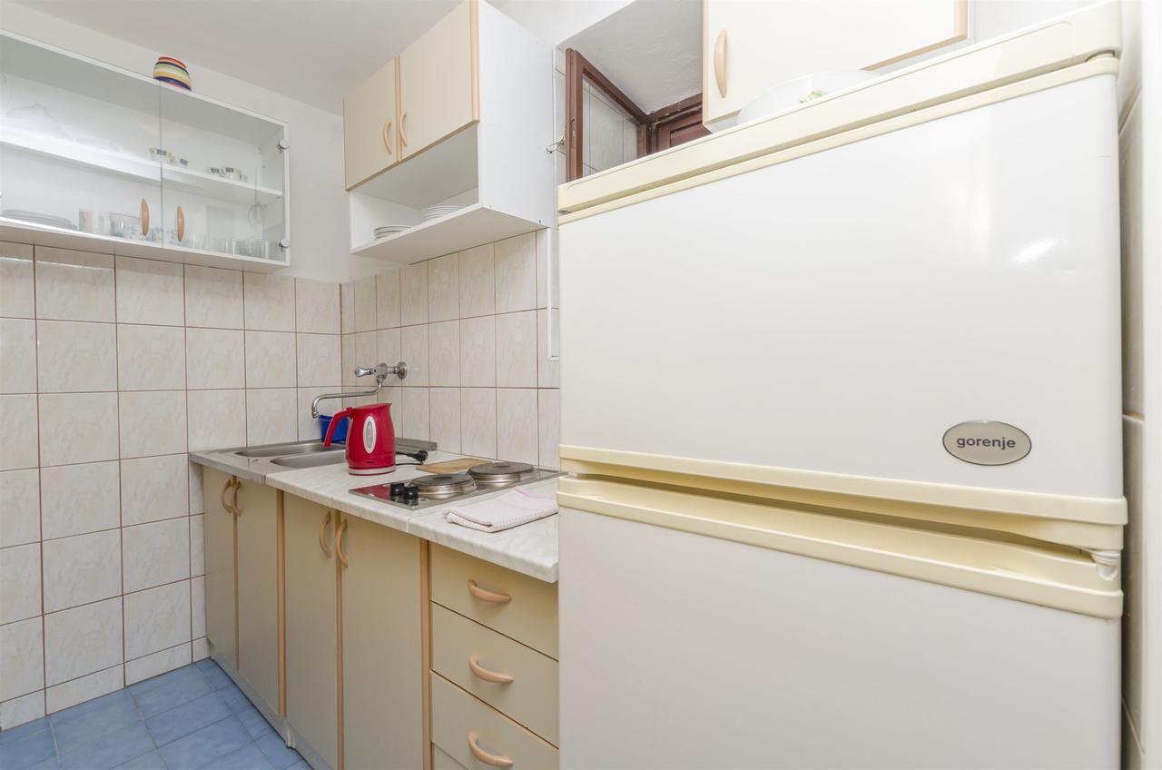Apartment Boris Gornja Brela Екстер'єр фото