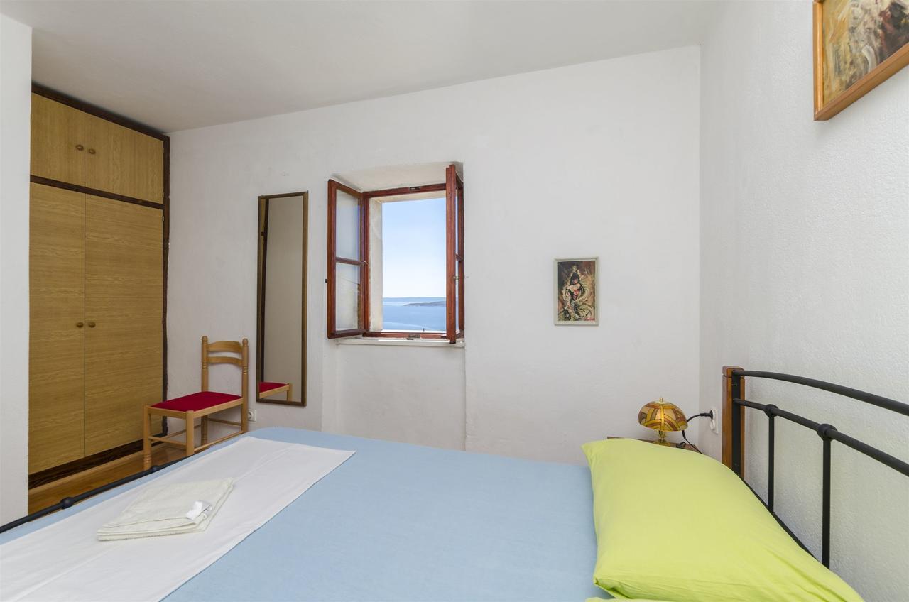 Apartment Boris Gornja Brela Екстер'єр фото
