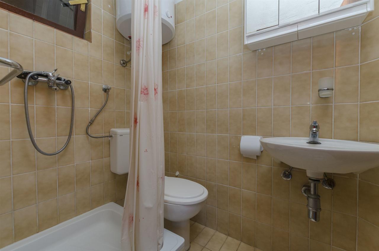 Apartment Boris Gornja Brela Екстер'єр фото